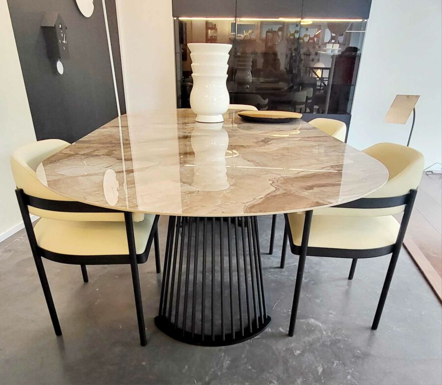 Table Ferstone 240 modèle d'expo